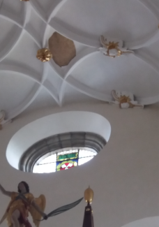 Decke über dem Altar